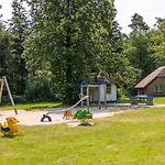 ホリデーパーク Molecaten Park De Leemkule